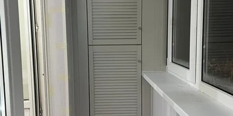 Внутренняя отделка ПВХ панелями, установка шкафа под покраску